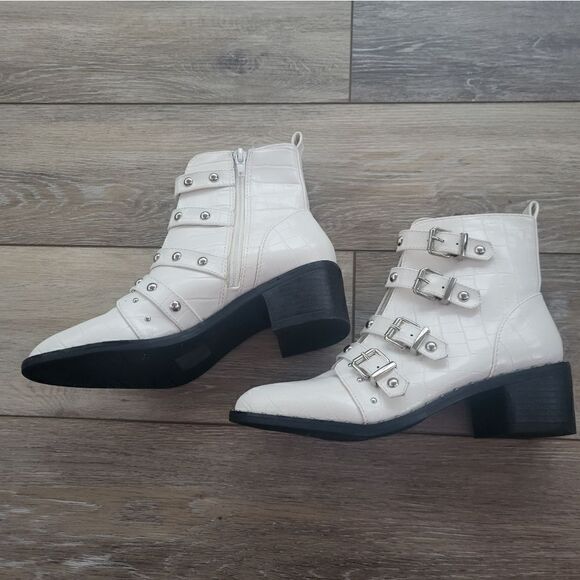 Catherine Malandrino White Shandy 4 Buckle Studded Booties in size 6 buckles - Picture 5 of 8